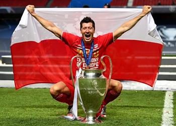 هاينكس ليفاندوفسكي الوحيد الذي يستحق لاعب العام في 2020