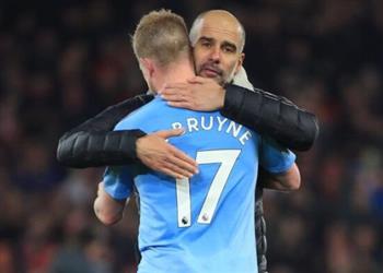 دي بروين يدافع عن فلسفة جوارديولا ويؤكد صعوبة المنافسة مع ليفربول