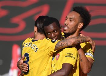 فيديو شجار بين ثنائي آرسنال قبل مباراة فولهام