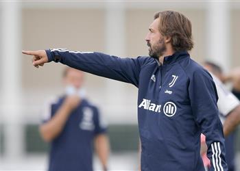 هل يقصد سواريز بيرلو لـ يوفنتوس أحتاج إلى مهاجم في أسرع وقت