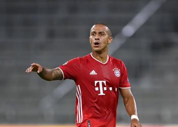 رئيس بايرن ميونخ السابق تياجو ربما توصل لاتفاق مع ليفربول ومانشستر يونايتد معا