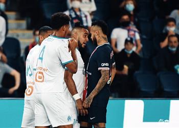 إشهار 17 بطاقة رقم قياسي في كلاسيكو باريس سان جيرمان ومارسيليا