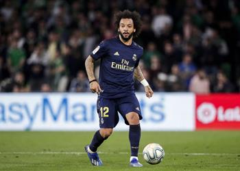 تقارير مارسيلو يضع ريال مدريد في حيرة ولاعبان قد يعوضان رحيله