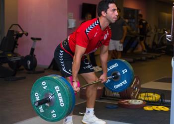 أشغال شاقة في معسكر منتخب اليد بالغردقة