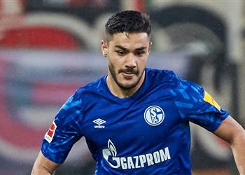 شالكه يوجه ضربة قوية لـ ليفربول بشأن أوزان كاباك