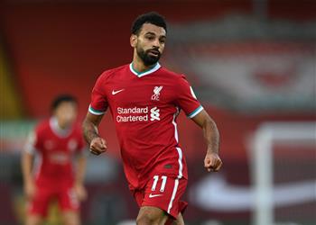 نيفيل ينهال بالمديح على محمد صلاح قوي وجائع من طينة رونالدو وملامح ميسي