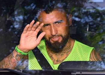 مبلغ رمزي كم يدفع إنتر ميلان لحسم صفقة فيدال من برشلونة