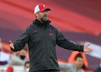 أسطورة آرسنال يحذر ليفربول بدون صفقات قد يحتل المركز الرابع في الدوري الإنجليزي