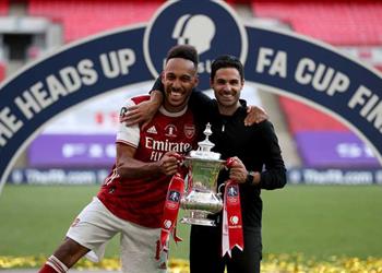 أرتيتا أوباميانج يمكنه التواجد بين أفضل لاعبي العالم من خلال آرسنال