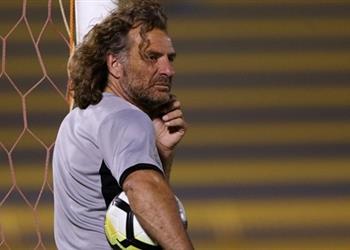 خاص مدرب الوحدة السابق يدخل دائرة اهتمامات الزمالك لخلافة كارتيرون