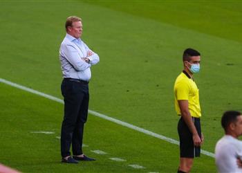 مفاجأة كيكي سيتين يمنع جلوس كومان على دكة بدلاء برشلونة