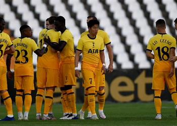 فيديو توتنهام يقلب الطاولة على لوكوموتيف بثنائية في تصفيات الدوري الأوروبي