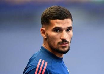 رئيس ليون يبدو أن آرسنال لا يريد حسام عوار