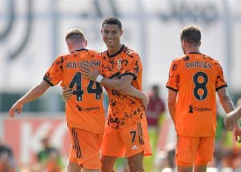 كولوسيفسكي كلمات رونالدو مثل البنزين وزلاتان اتصل بي بعد انضمامي ليوفنتوس