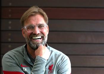 ليفربول يبدأ مفاوضات ضم مدافع شالكه