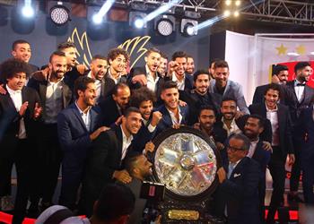 كاف يسلط الضوء على تتويج الأهلي بلقب الدوري الـ42 في تاريخه