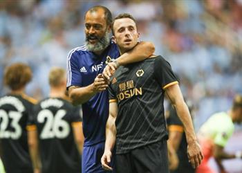 مدرب وولفرهامبتون يؤكد انتقال جوتا إلى ليفربول