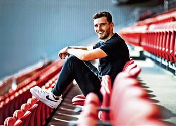 روبرتسون م شيد ا بـ نجم مانشستر يونايتد سيحصل على ترحيب حار في آنفيلد