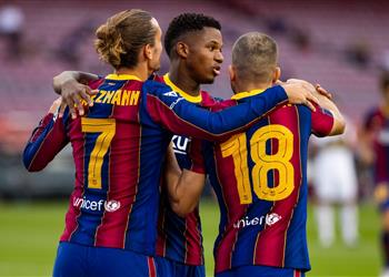 فيديو برشلونة يكتفي بهدف في فوزه على إلتشي بكأس خوان جامبر