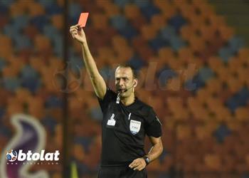فيديو ديانج يتسبب في طرد لاعب مصر المقاصة أمام الأهلي