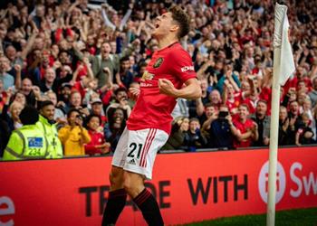 ليدز يقدم عرض ا لـ مانشستر يونايتد من أجل ضم جيمس