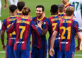 خطوة واحدة تفصل برشلونة عن صفقة دفاعية من إنجلترا