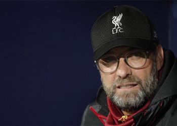 هل يضم ليفربول أوزان كاباك وإسماعيلا سار قبل نهاية الميركاتو