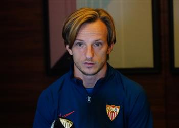 راكيتيتش بايرن ميونخ أريد الاستمتاع بجعل أفضل فريق في أوروبا يعاني