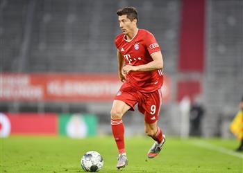 فليك ليفاندوفسكي جاهز لمواجهة إشبيلية بنسبة 100