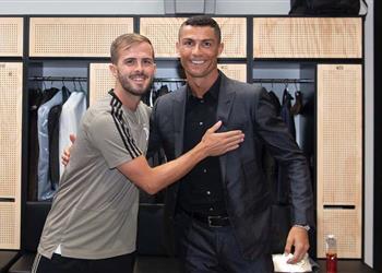 بيانيتش يكشف ماذا قال له رونالدو بعد الانتقال إلى برشلونة