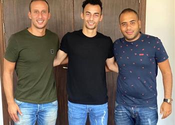 رسمي ا الأهلي يعلن ضم أحمد عبد القادر من سبارتا براج التشيكي