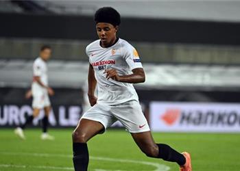 مدير إشبيلية رفضنا عرض ا ضخم ا من ناد إنجليزي لشراء كوندي