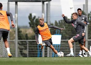 زيدان يستعيد خدمات ثلاثي ريال مدريد المصاب قبل مواجهة بيتيس وشكوك حول جاهزية هازارد