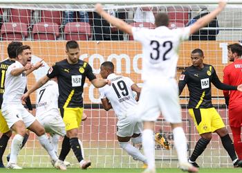 فيديو بوروسيا دورتموند يسقط أمام أوجسبورج بثنائية في الدوري الألماني