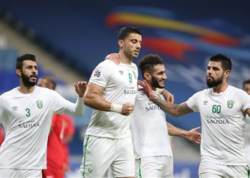 فيديو الأهلي السعودي يتخطى شباب أهلي دبي ويتأهل لربع نهائي دوري أبطال آسيا