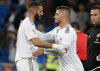 تشكيل ريال مدريد ضد ريال بيتيس أوديجارد أساسي ا وبنزيما ويوفيتش في الهجوم