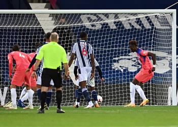 فيديو أبراهام يدخل تاريخ تشيلسي بهدفه أمام وست بروميتش