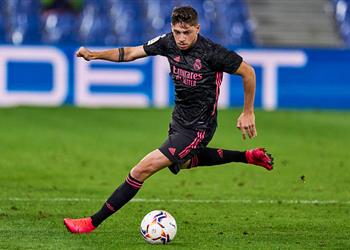 فالفيردي ينتقد أداءه أمام بيتيس لا يليق بلاعب في ريال مدريد