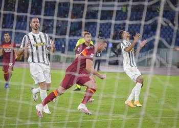 فيديو من ركلة جزاء فيريتو يسجل الهدف الأول لـ روما أمام يوفنتوس