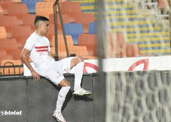 فيديو أشرف بن شرقي ينفعل على طارق يحيى بعد استبداله في مباراة الزمالك والجونة