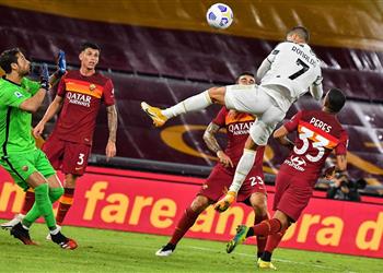 فيديو بـ10 لاعبين رونالدو يقود يوفنتوس للتعادل مع روما في الدوري الإيطالي