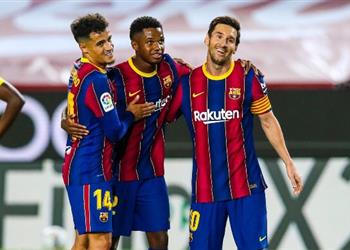 بعد انتصار برشلونة على فياريال فاتي يدخل التاريخ وإنجاز جديد لـ ميسي وكومان