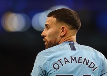 رسمي ا بنفيكا يتعاقد مع أوتامندي من مانشستر سيتي