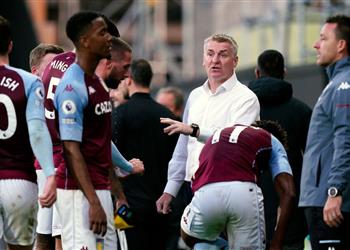 دين سميث يشيد بأداء أستون فيلا أمام فولهام ويؤكد نريد هزيمة ليفربول