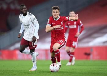 فيديو جوتا يسجل هدف ليفربول الثالث أمام آرسنال في الدوري الإنجليزي