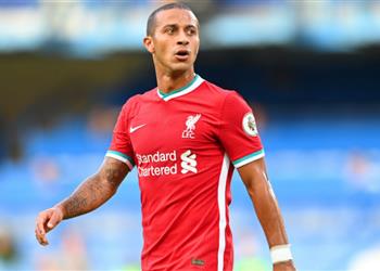 كلوب يكشف مدة غياب تياجو ألكانتارا عن ليفربول
