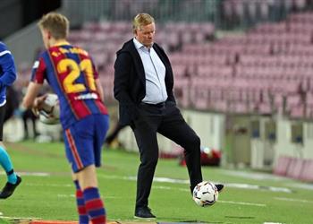 برشلونة يدرس التعاقد مع مهاجم ريال مدريد السابق بطلب من كومان