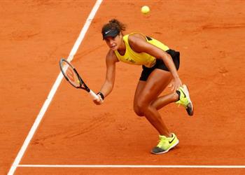 الخطيب يتواصل هاتفي ا مع ميار شريف بعد الخروج من رولان جاروس