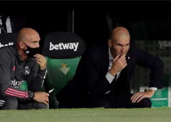 رغم إعجاب زيدان مدافع ريال مدريد يقترب من الرحيل