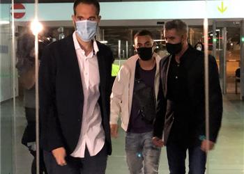 رغم تواجده في كتالونيا سبورت برشلونة لم يصل مع أياكس لاتفاق رسمي لضم ديست